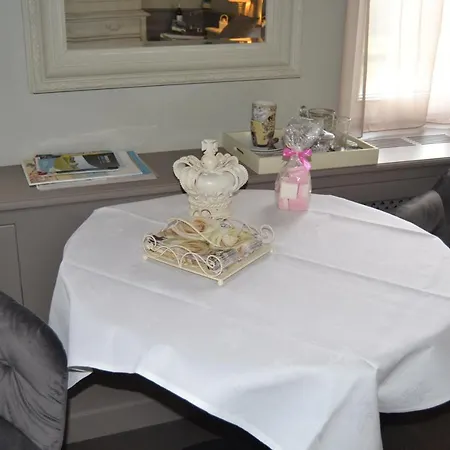 Bed & Breakfast Le Petit Chateau Vaartdijk