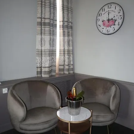 Le Petit Chateau Vaartdijk 4* Leffinge