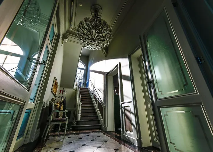 Le Petit Chateau Vaartdijk