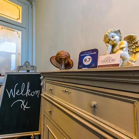 Bed & Breakfast Le Petit Chateau Vaartdijk *